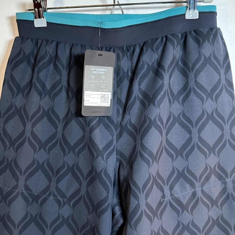 FABLETICS®  |  The Fundamental Short II  |  Womens M  |  NEW w TAGS